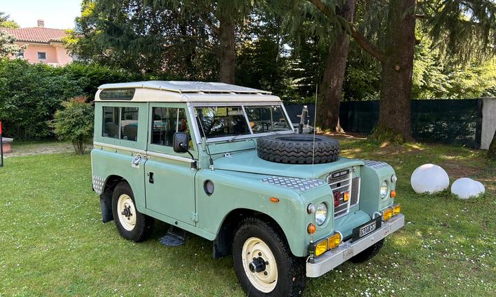 Land rover 88 benzina