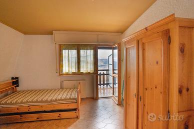 Saint Grée - trilocale con vista