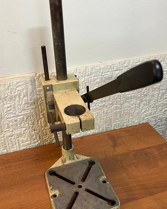 Supporto a colonna vintage per trapano Bosch