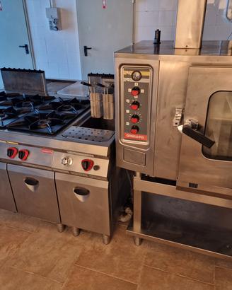 sola cucina professionale Angelo Po completa