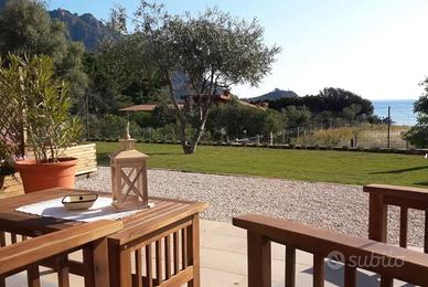 Bivano con veranda a 50mt dalla spiaggia