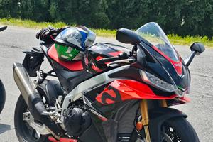 Aprilia RSV4 Factory 2024 