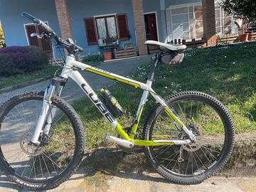 Mountain Bike Cube Acid
