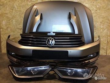 Passat 2018 fari normali ricambi