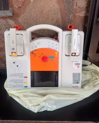 Monitor d’ epoca Esaote MDF