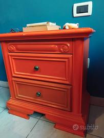 Coppia comodini arancione