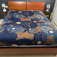 letto matrimoniale a cassone e mobile sala tv