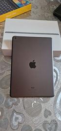 IPad 8th 32 Gb con tastiera