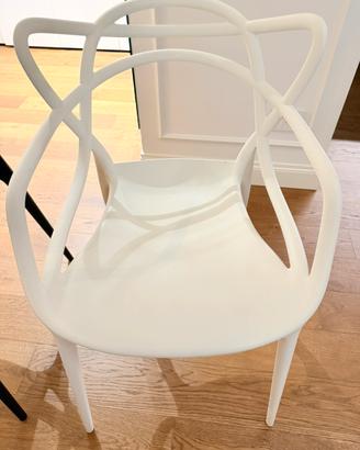 sedia bianca Kartell Masters