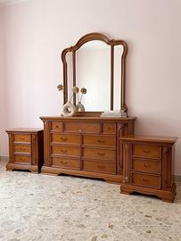 Armadio+ trittico con specchiera + giro letto