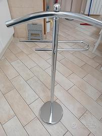 Appendiabiti da camera 