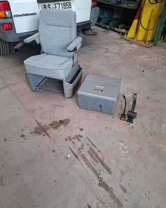sedile con frigorifero multivan  t4 
