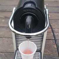 macchina caffè Nespresso Pixie 