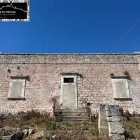 ANTICA TENUTA SIGNORILE con PALMENTO, STALLE