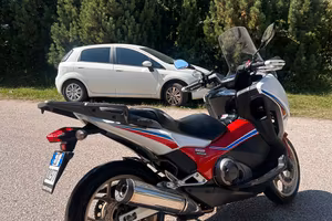 Honta integra 750 S Sport