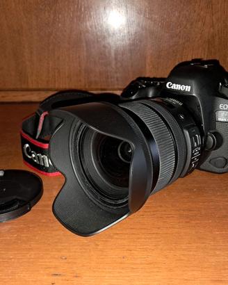 Fotocamera digitale CANON EOS 6D Mark II