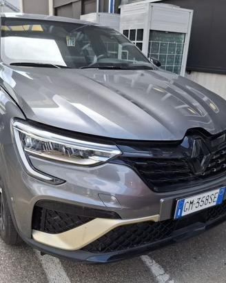 Renault Arkana 2021 1.6 E-Tech full hybrid E-...