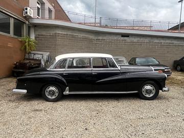 Mercedes type 300 Adenauer PERMUTE