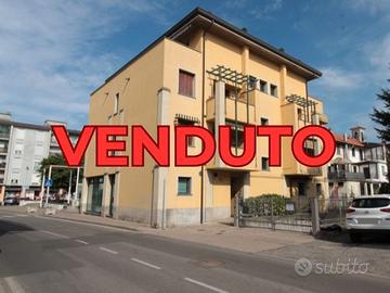 ORNAGO-3 locali con cantina e due box