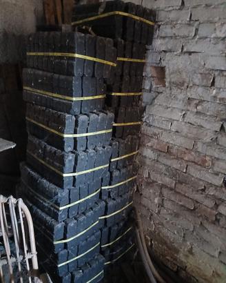 Mattonelle camino stufa lignite
