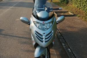 Scooter KYMCO GRAND DINK 250