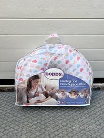 Cuscino allattamento Boppy Chicco con fodera cuori
