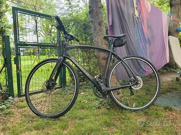 bici gravel pinarello full carbonio
