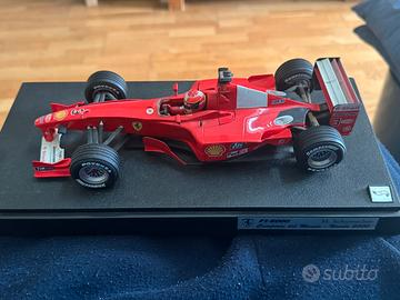 coppia di modellini Ferrari commemorativi