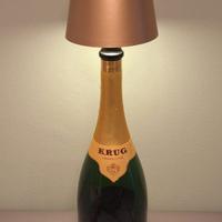 Krug bottiglia lampada led dorata 