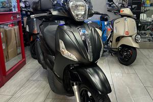 Piaggio Beverly 350 police da vetrina garanzia 1 a