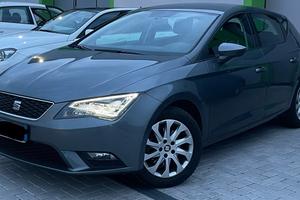 Seat leon 1.6 tdi 110cv ADATTA A NEOPATENTATO
