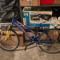 Mountain Bike con cerchi da 26