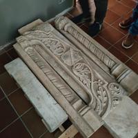 Coppia camini antichi in marmo