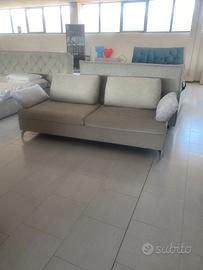 divano in piuma design letto  da esposizione