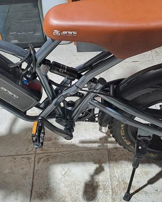 Bici Elettrica JANSNO X50 Fat Bike – Come Nuova!