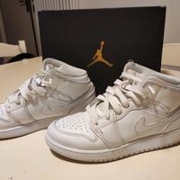 Air Jordan 1 mid GS