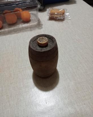 mini bottiglia a forma di barilotto 