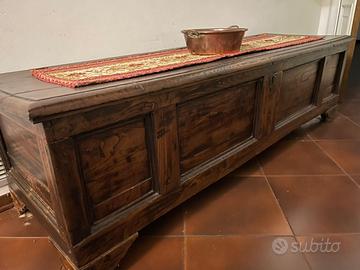 Cassapanca in legno massello
