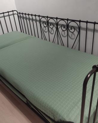 Letto singolo e materasso