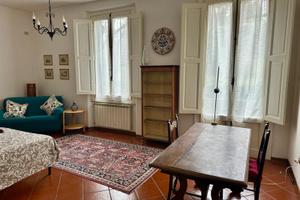 Ampia camera in appartamento condiviso