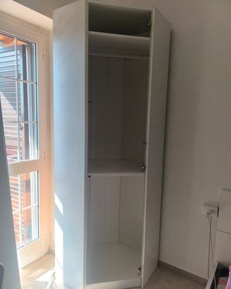 armadio pax Ikea angolare