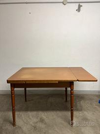 Tavolo Allungabile 6 posti