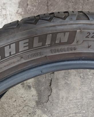 SET 4 Pneumatici MICHELIN 225/45/R18 95Y usati