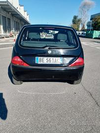 LANCIA Y ELEFANTINO 1.2 16V 86CV