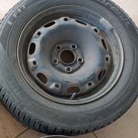 cerchio in ferro con gomma 175/70/r14 88T