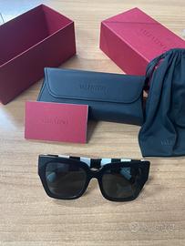 Occhiali da sole Valentino