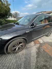 Volkswagen Tiguan - Rline 1.6