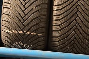 Pneumatici invernali Michelin 215/55/R18 99v