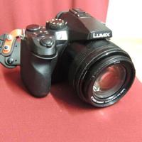 Panasonic DCM FZ2000 usata