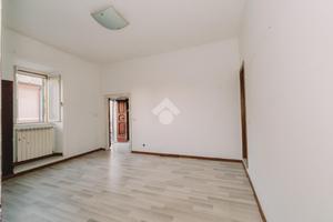 4 LOCALI A TARQUINIA